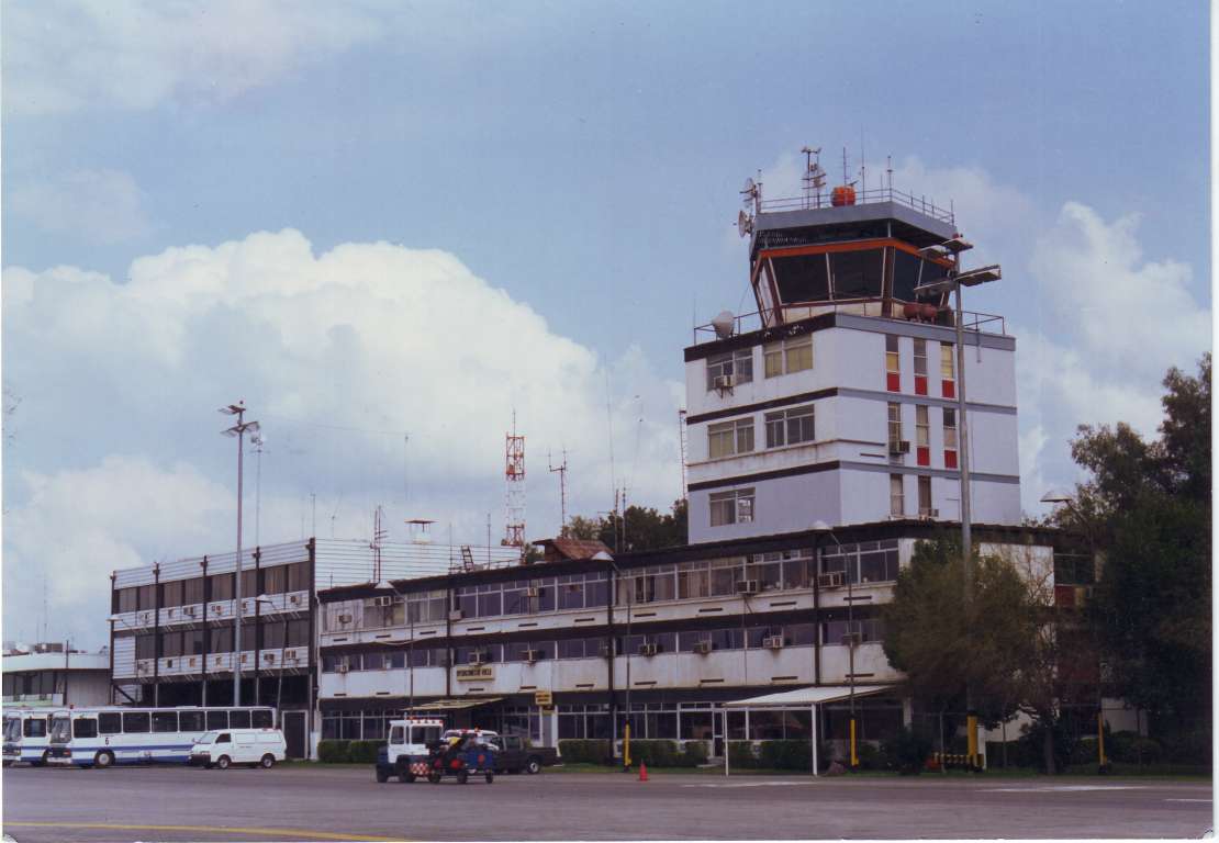 AMB TORRE DECADA 80